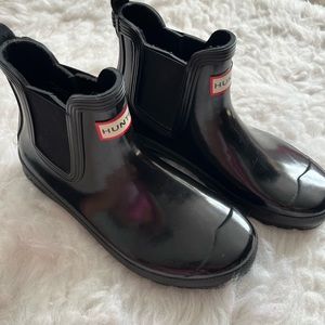 Short rubber hunter boots ! Never worn!! Size 7